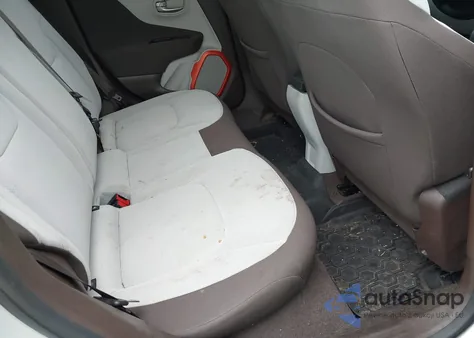 2015 Jeep Renegade Latitude из США, поврежденный, VIN ZACCJBBT9FPB45778